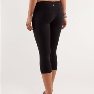 Lululemon high wasted crop wonder under